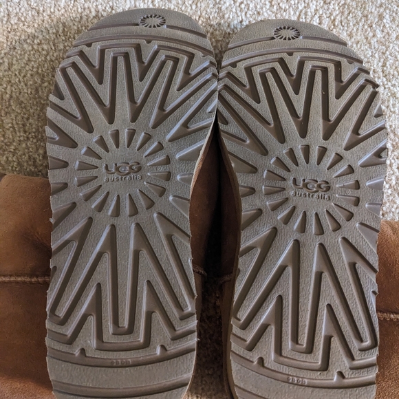 UGG Suede Boots - Picture 3 of 5